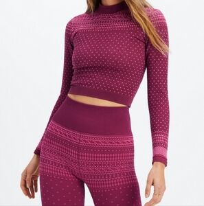 Fabletics Holly Seamless Long Sleeve Fair Isle Women's Large NWT